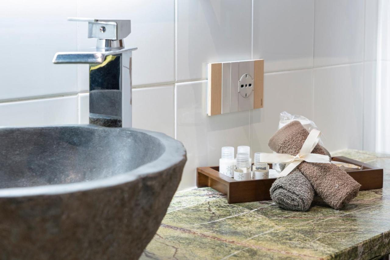 Varese Suites Екстер'єр фото