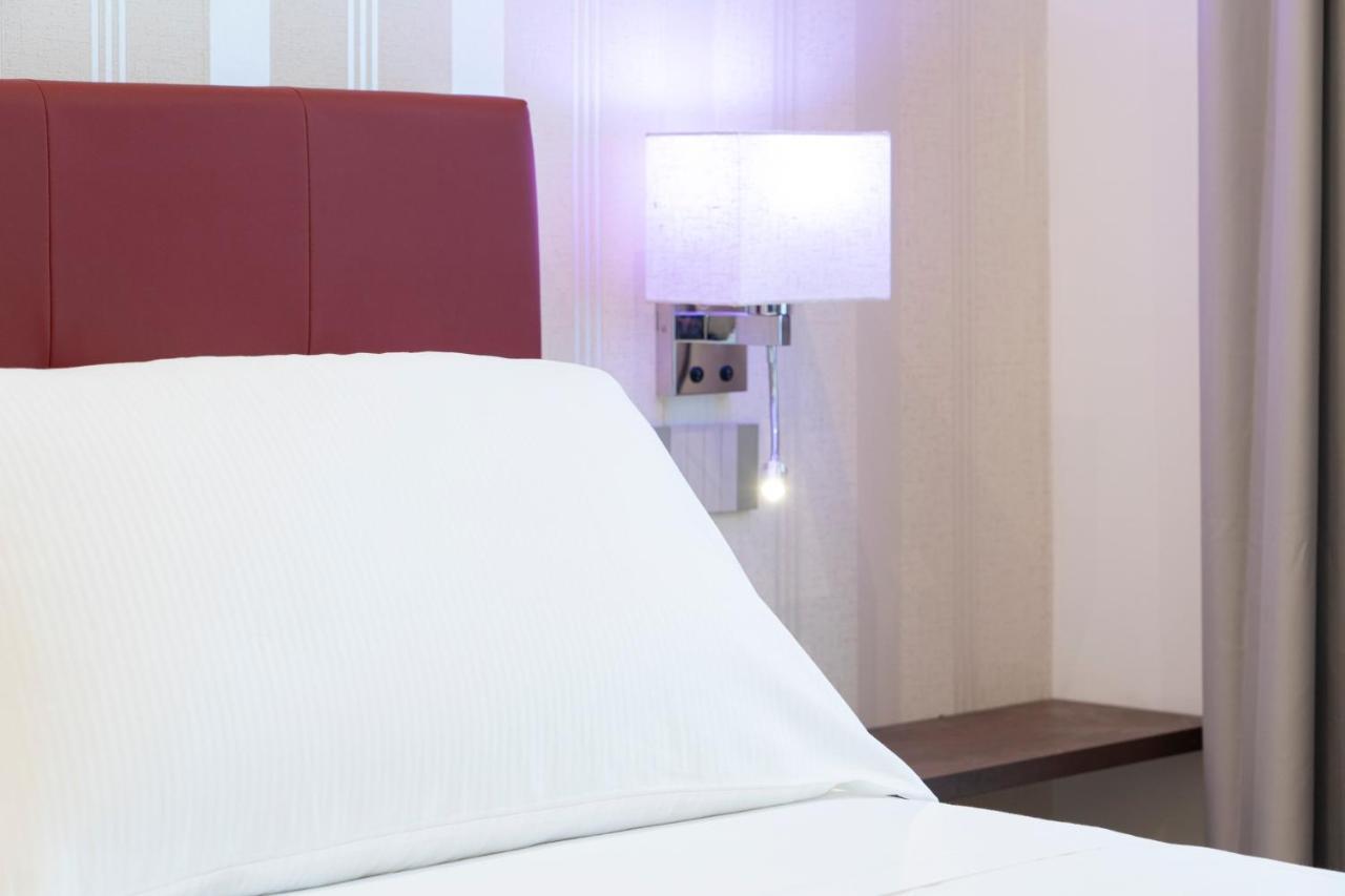 Varese Suites Екстер'єр фото