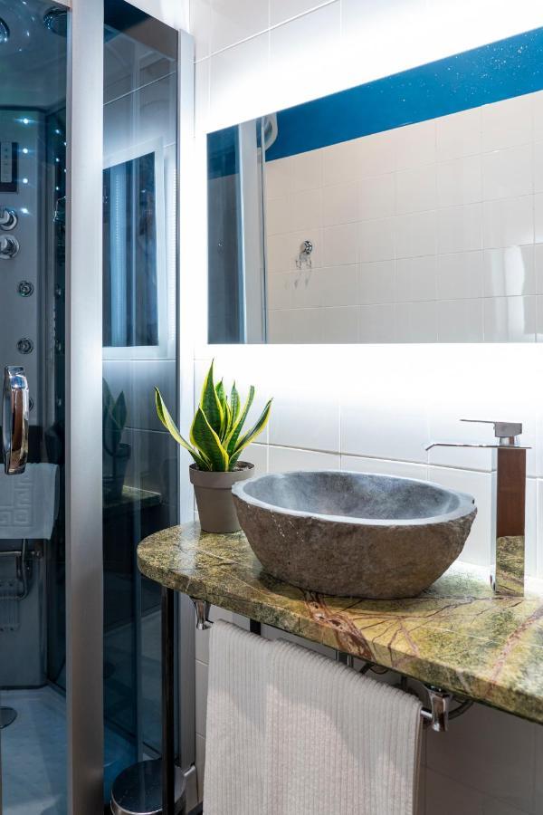 Varese Suites Екстер'єр фото