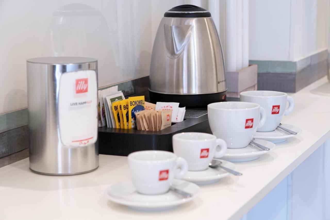 Varese Suites Екстер'єр фото