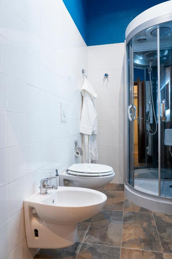 Varese Suites Екстер'єр фото